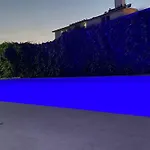 Oda ve Kahvaltı Enjoy 2*